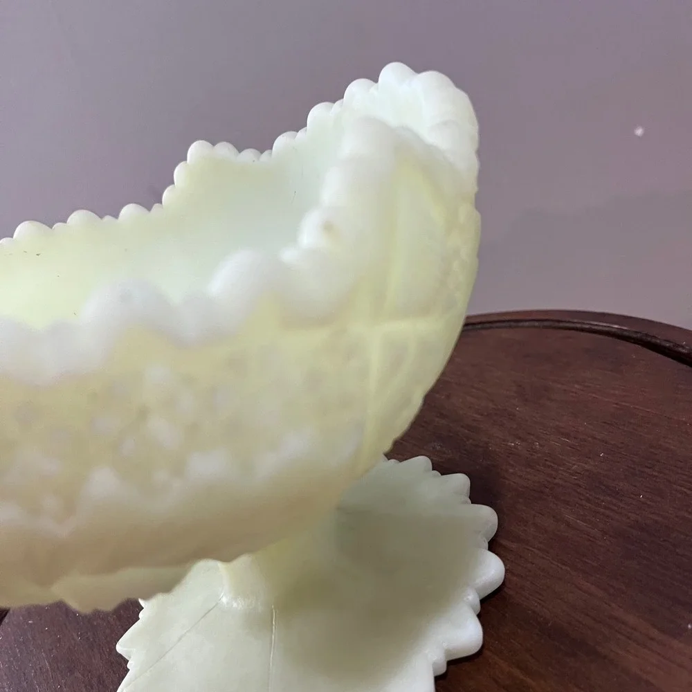 Vtg Fenton Custard Uranium Glass Daisy and Button Compote Pedestal Bowl Yellow